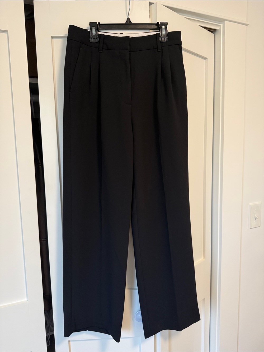 Aritzia Effortless Pant Crepette Black